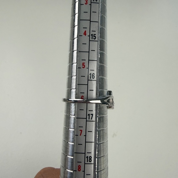 Macys Womens Sterling Silver Diamond Open Weave 1/10 CT TW Ring - Picture 6 of 9